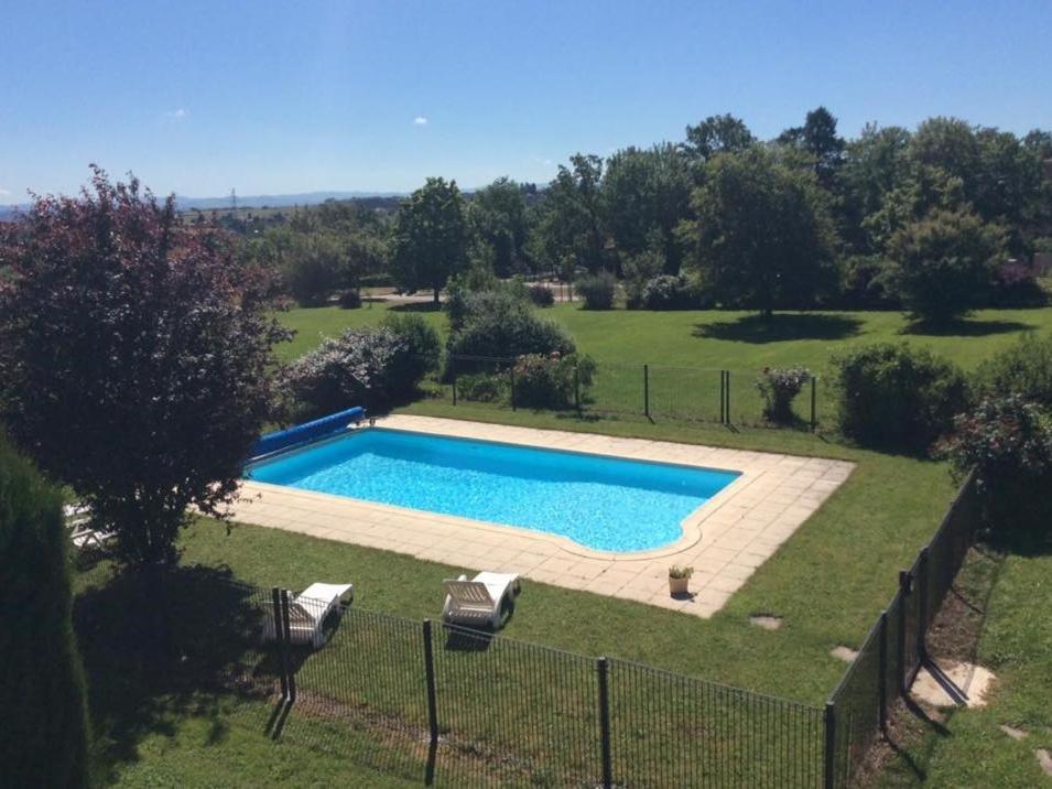 Hotel Du Golf Roanne Exterior foto